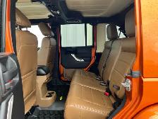 2011 Jeep WRANGLER UNLIMITED 4WD Sahara | No Accident | One Owne - Photo 17