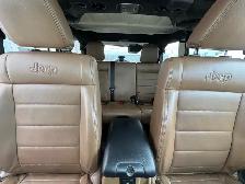 2011 Jeep WRANGLER UNLIMITED 4WD Sahara | No Accident | One Owne - Photo 24