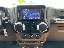 2011 Jeep WRANGLER UNLIMITED 4WD Sahara | No Accident | One Owne - Photo 26