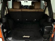 2011 Jeep WRANGLER UNLIMITED 4WD Sahara | No Accident | One Owne - Photo 28