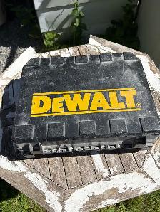 DeWalt Rotary Hammer - Photo 3