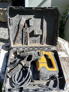 DeWalt Rotary Hammer - Photo 4