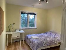 4-Bedroom Semi-detached House in Clayton Park Available August 1 - Photo 7