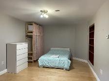4-Bedroom Semi-detached House in Clayton Park Available August 1 - Photo 9