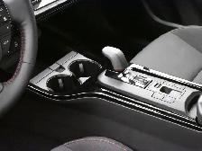 2025 Toyota Prius SE PLUG-IN HYBRID FUEL SIPPING AND STYLISH! - Photo 7