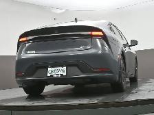 2025 Toyota Prius SE PLUG-IN HYBRID FUEL SIPPING AND STYLISH! - Photo 41