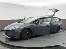 2025 Toyota Prius SE PLUG-IN HYBRID FUEL SIPPING AND STYLISH! - Photo 53