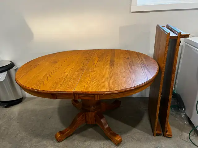 Solid Oak Dining Room Table