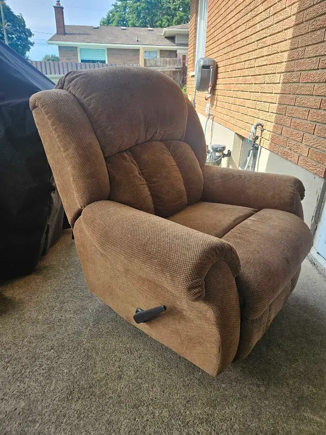 Recliner Chair