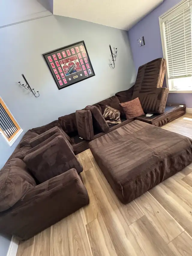 Carpet, couch, sofa and mattresses steam deep cleaning