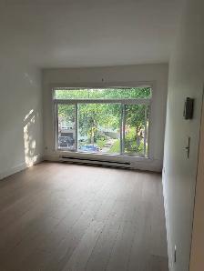 Un grand 51/2 haut d’un duplex à louer ville Saint-Laurent