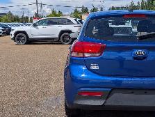 2020 Kia Rio 5-door LX - Photo 13