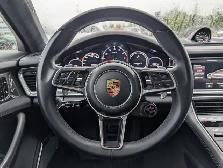 2019 Porsche Panamera GTS - Photo 24
