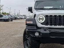2025 Jeep Wrangler Sport - Photo 11