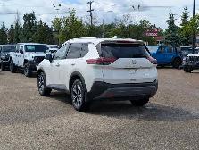 2023 Nissan Rogue SV Moonroof - Photo 4