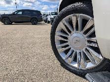 2015 Cadillac Escalade Platinum - Photo 12