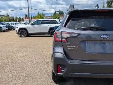2022 Subaru Outback Convenience - Photo 13