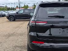 2026 Jeep Grand Cherokee Summit - Photo 13