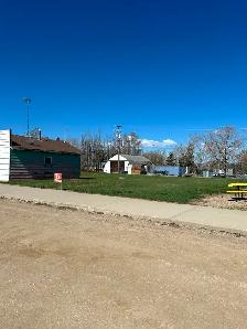 Commercial Lot in Tugaske SK - Photo 2