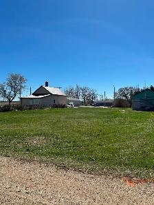 Commercial Lot in Tugaske SK - Photo 4