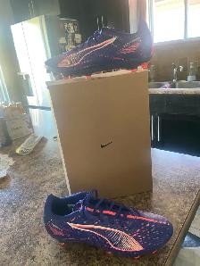Nike soccer shoes - Photo 4