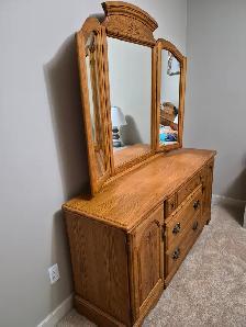 Large Dresser with Mirror - Photo 2