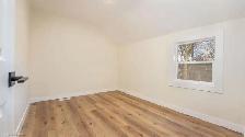 2 Bedroom townhome $2,000/m   utilities - Photo 9