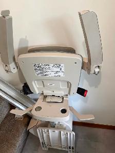 Stair lift - Photo 2