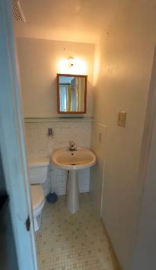 3rd Floor Studio - All Inclusive - Lakeshore & Islington - Photo 7