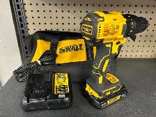 Dewalt DCD777 20V Brushless Drill Kit - Photo 2