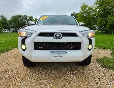 2018 Toyota 4Runner SR5 4WD /NAV/LOADED/LOW KM/LOCAL! - Photo 5