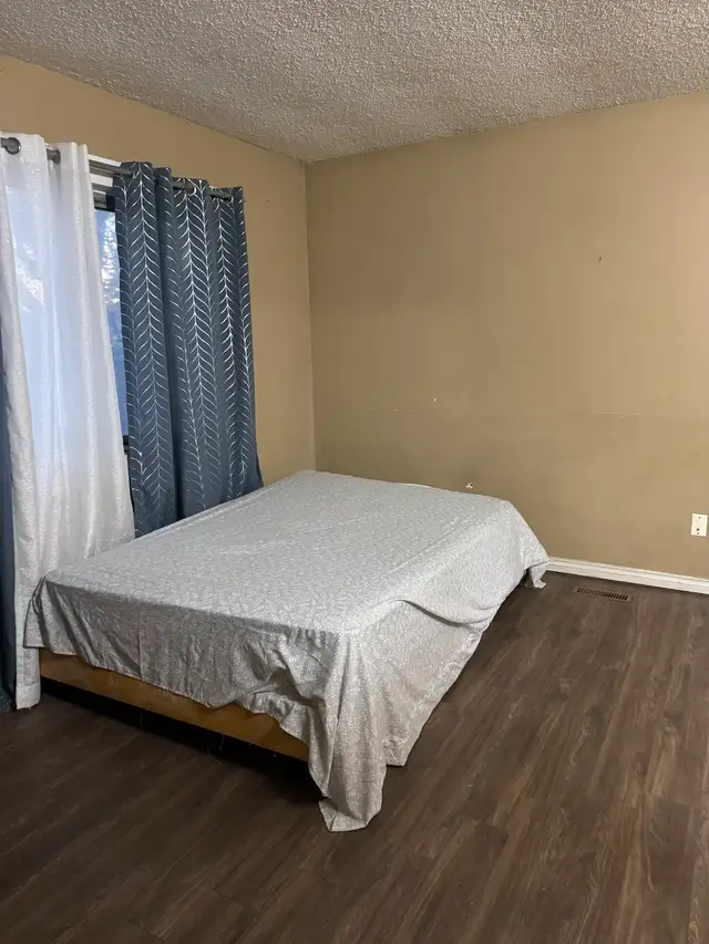 Furnished room$550 Monthly (Confederation dr) utilities included