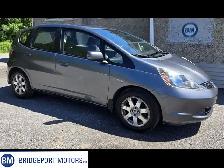2013 Honda Fit LX - 5 SPEED MANUAL - ONLY 131,000 KMS!