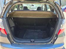 2013 Honda Fit LX - 5 SPEED MANUAL - ONLY 131,000 KMS! - Photo 4