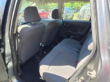 2013 Honda Fit LX - 5 SPEED MANUAL - ONLY 131,000 KMS! - Photo 5