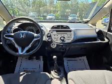 2013 Honda Fit LX - 5 SPEED MANUAL - ONLY 131,000 KMS! - Photo 6