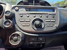 2013 Honda Fit LX - 5 SPEED MANUAL - ONLY 131,000 KMS! - Photo 13