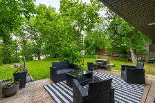 2253sqft 3bdrm bungalow situated on a 0.5acre riverfront lot! - Photo 9