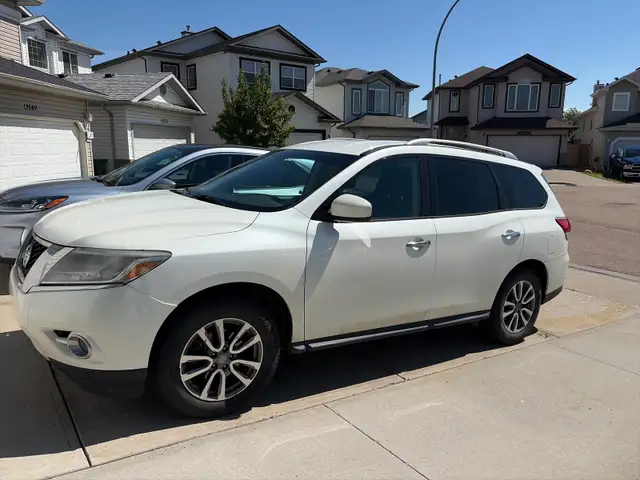 2015 Nissan Pathfinder S