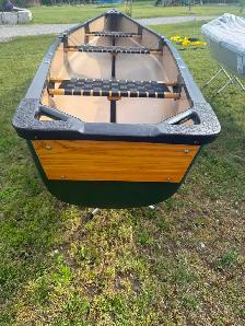 Old town discovery 15ft canoe 3 seater square stern like new - Photo 4