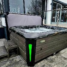 ORION HOT TUB FOR SALE - Photo 2