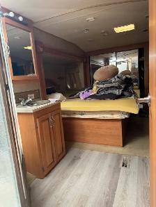 cardinal 36foot 5th wheel - Photo 5