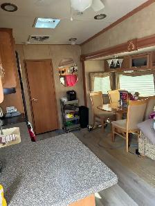 cardinal 36foot 5th wheel - Photo 6