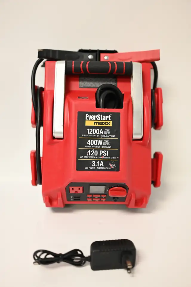 Jump Starter Everstart Maxx 1200 Peak amp USED working condition
