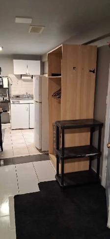 Beautiful, Quiet, Bachelor Suite - $1000 EVERYTHING INCLUDED! - Photo 10