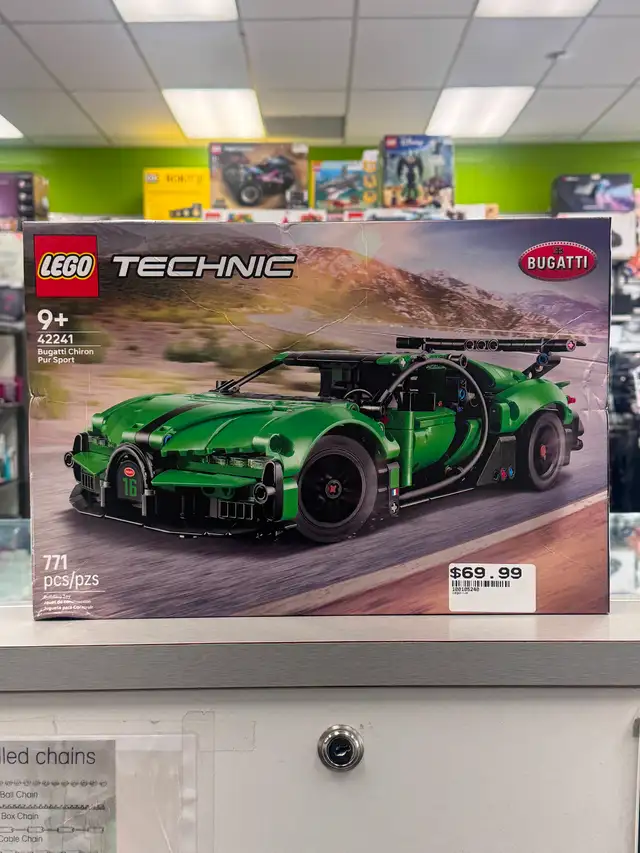Lego Green Bugatti Chiron Pur Sport Hypercar 42241 - BRAND NEW