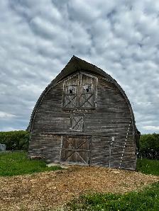 Arch rib barn - Photo 2