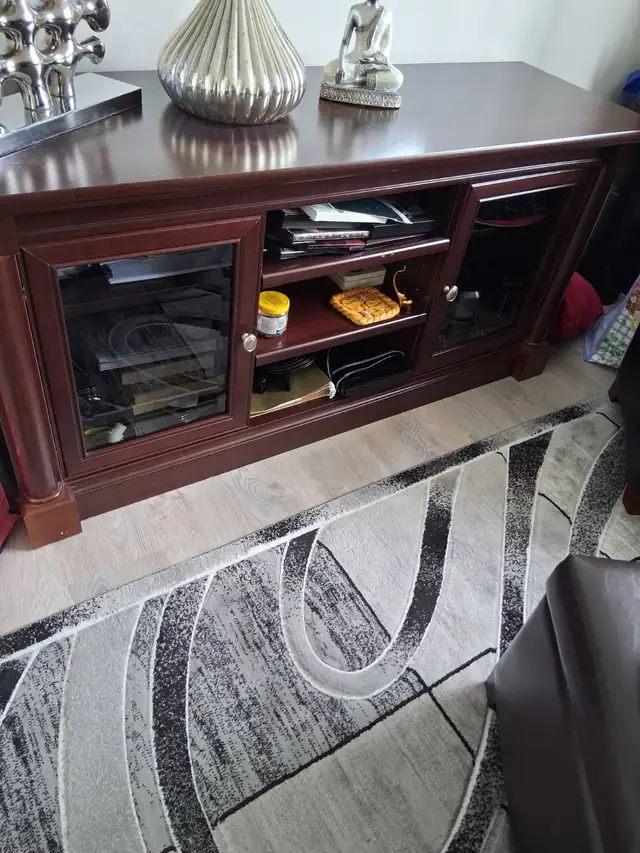 Meuble audio très propre