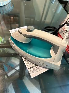 Black Decker Lightweight Steam Iron, - Photo 2