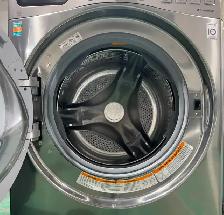 Premium Champagne LG Washer W7482 WITH DELIVERY! - Photo 3